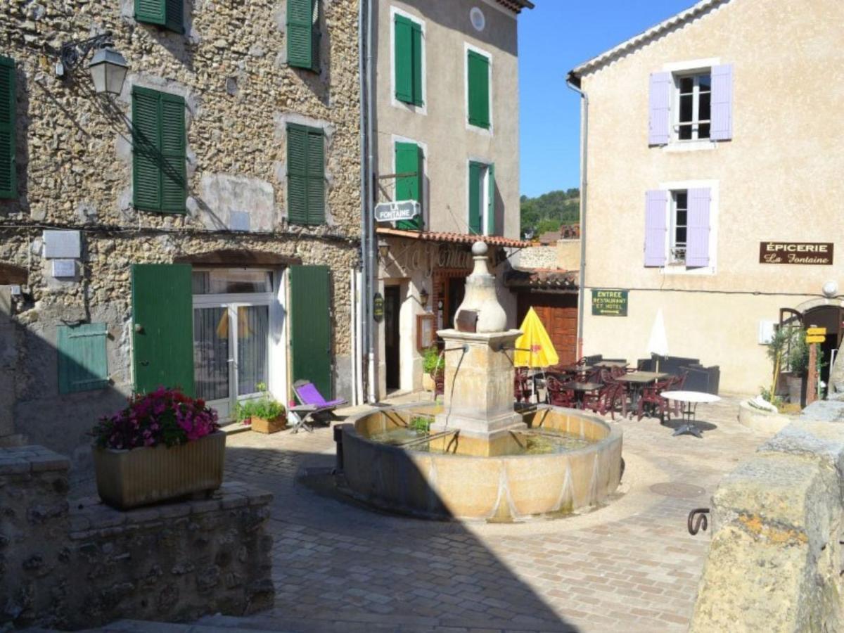 Hotel La Fontaine Saint-Martin-de-Brômes Esterno foto